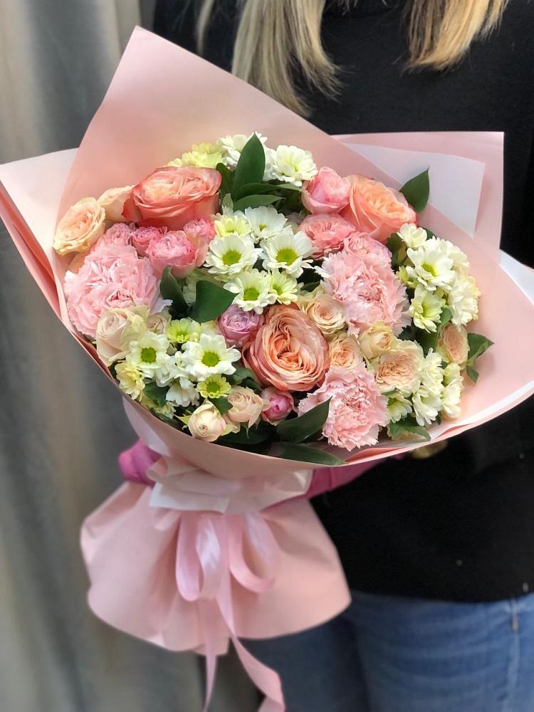 Букет цветов из: Гвоздики, Розы и Хризантемы в Нелидово