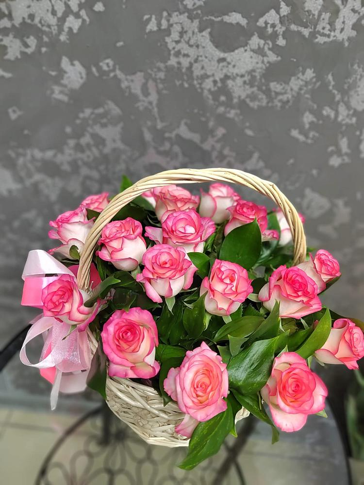 Цветочная композиция из Розы в корзине в Нелидово