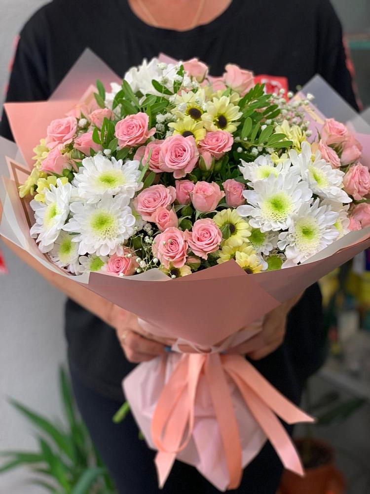 Букет цветов из: Розы и Хризантемы в Нелидово