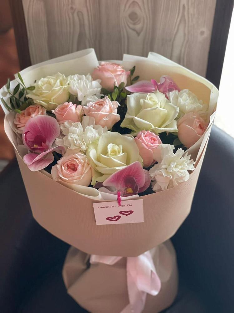 Букет цветов из: Орхидеи, Розы и Гвоздики в Нелидово