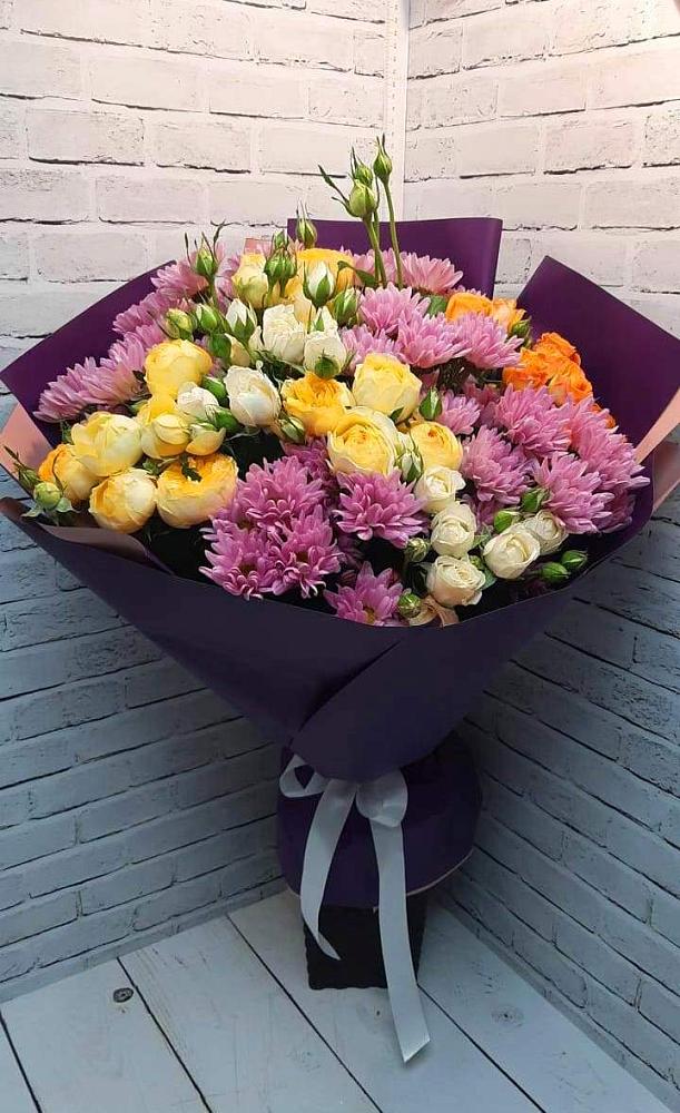 Букет цветов из: Хризантемы и Розы в Нелидово