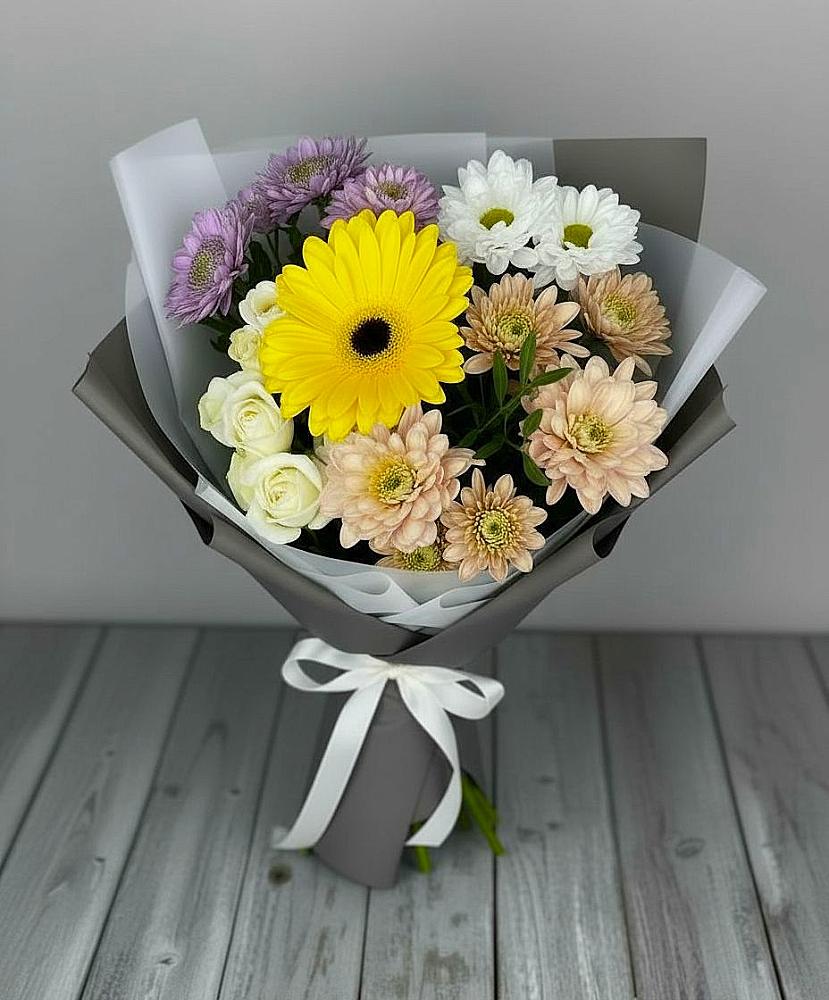Букет цветов из: Розы, Герберы и Хризантемы в Нелидово