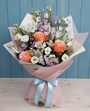 Букет цветов из:  Лизиантусы, Розы, Альстромерии и Гипсофила #REPLACE_PRED# Нелидово