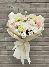 Букет цветов из:  Гвоздики, Розы, Лизиантусы и Хризантемы в Нелидово