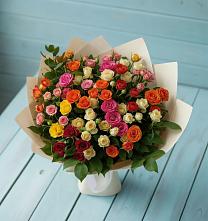 Букет Микс из разноцветных кустовых роз в Нелидово