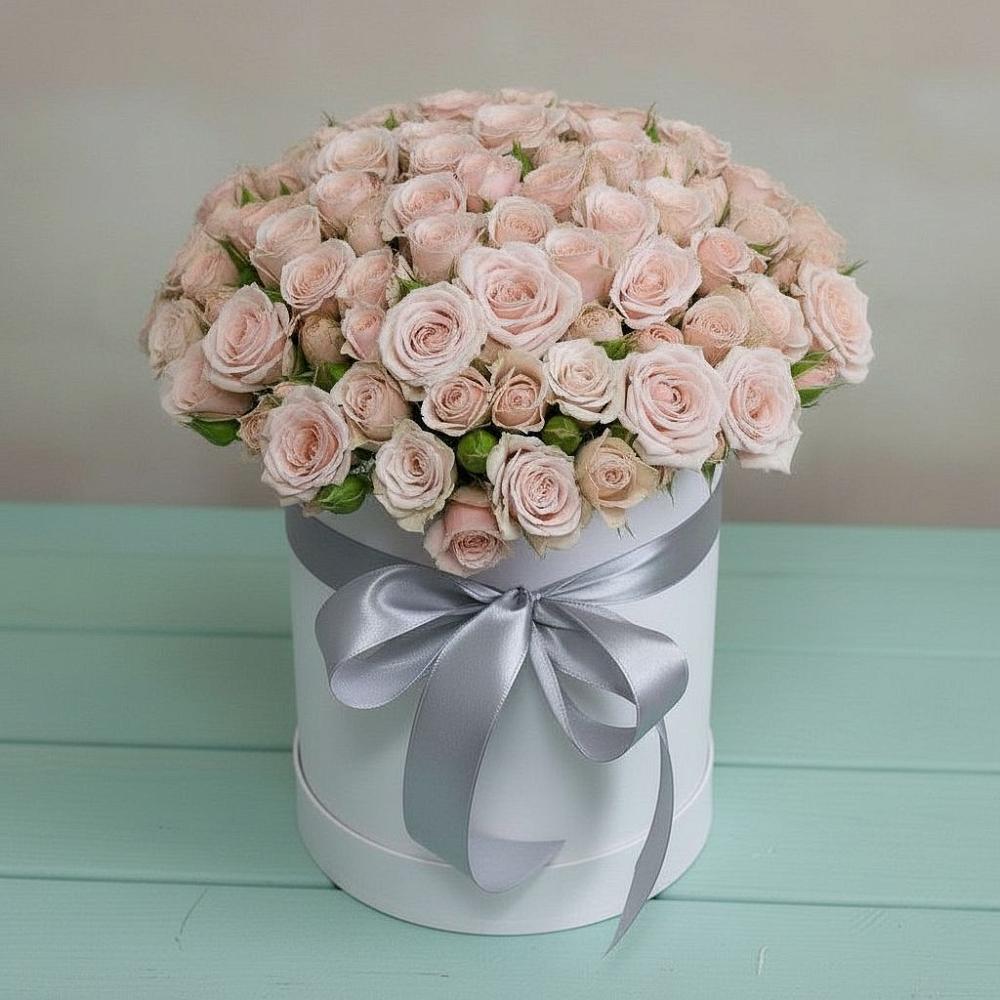 Цветочная композиция из Розы в шляпной коробке в Нелидово